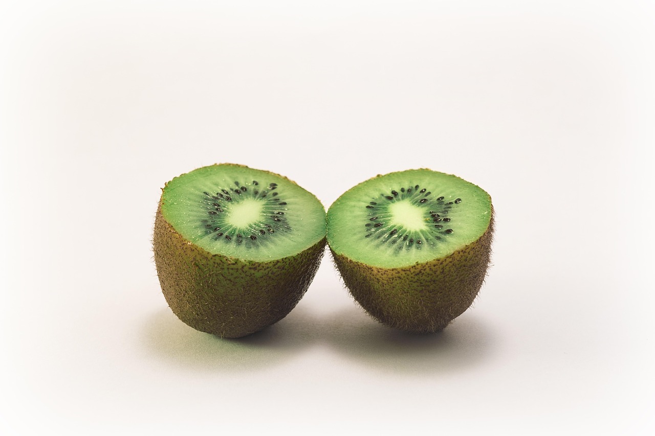 healthy, fruit, kiwi, vitamins, vitamin c, good health, kiwi, kiwi, kiwi, kiwi, kiwi