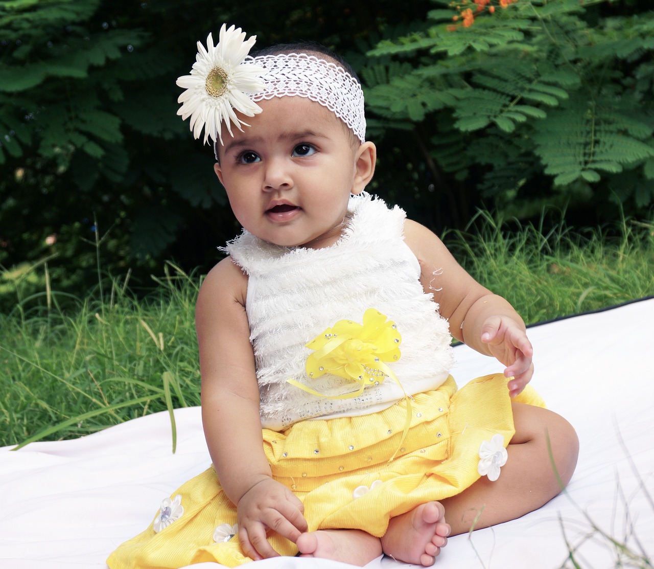 baby girl, cute, baby, kid, adorable, small, face, white, cute baby, sweet, newborn, toddler, female, pink, caucasian, girl, beautiful, charm, happy, cheerful, fun, lifestyle, childhood, attractive, dress, clothing, hair, band