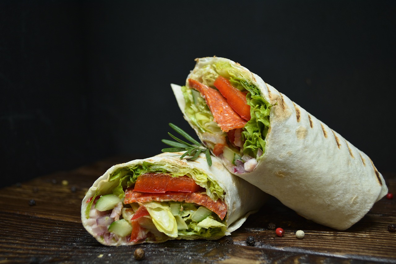 food, roll, kitchen, healthy, there is, delicious, fresh, nutrition, to eat, dinner, salami, a tomato, juicy, appetizing, fast food, fast food, fast food, fast food, fast food, fast food