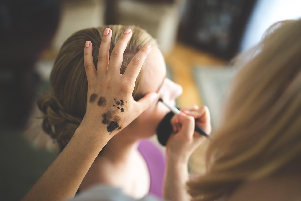 make up, make-up, artist, applying, woman, girl, hand, professional, make up, make up, make up, make up, make up